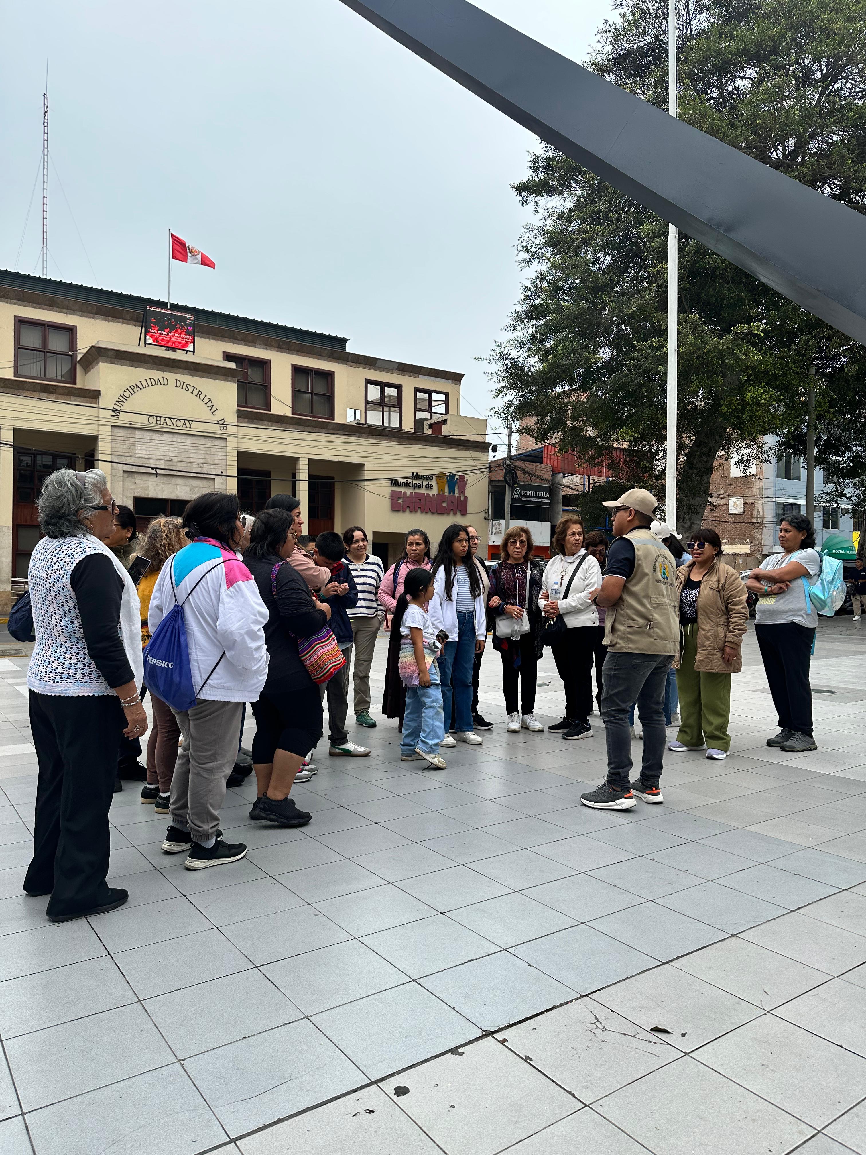 Vecinos barranquinos visitaron Chancay y Huaral