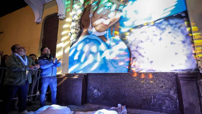 Develación de mural de Celia Cruz