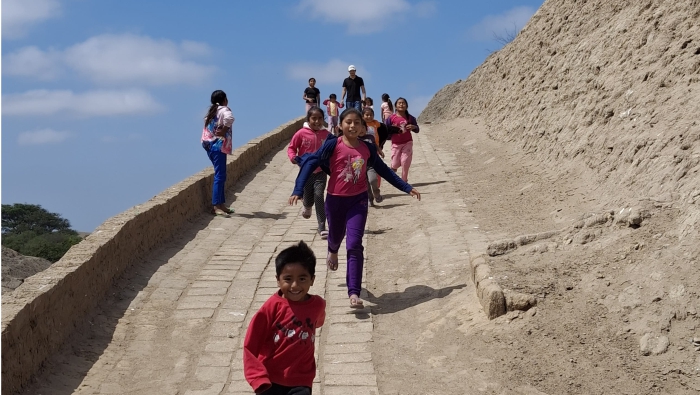 Visitantes al Museo Chotuna Chornancap, visitan huaca Chotuna (3)