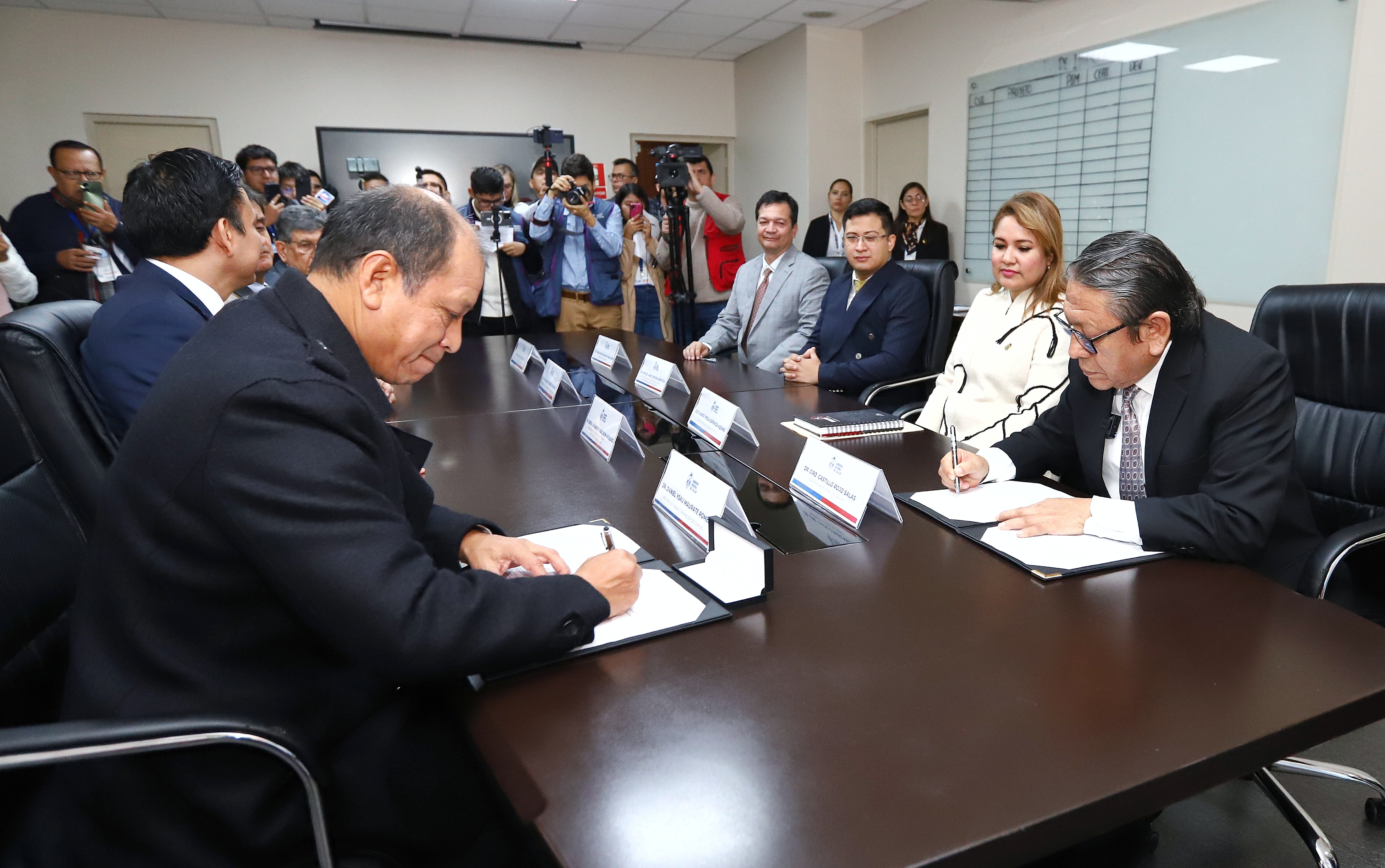 Gore Callao firmó convenio con Ministerio de Trabajo para generar más empleos y de calidad en la región