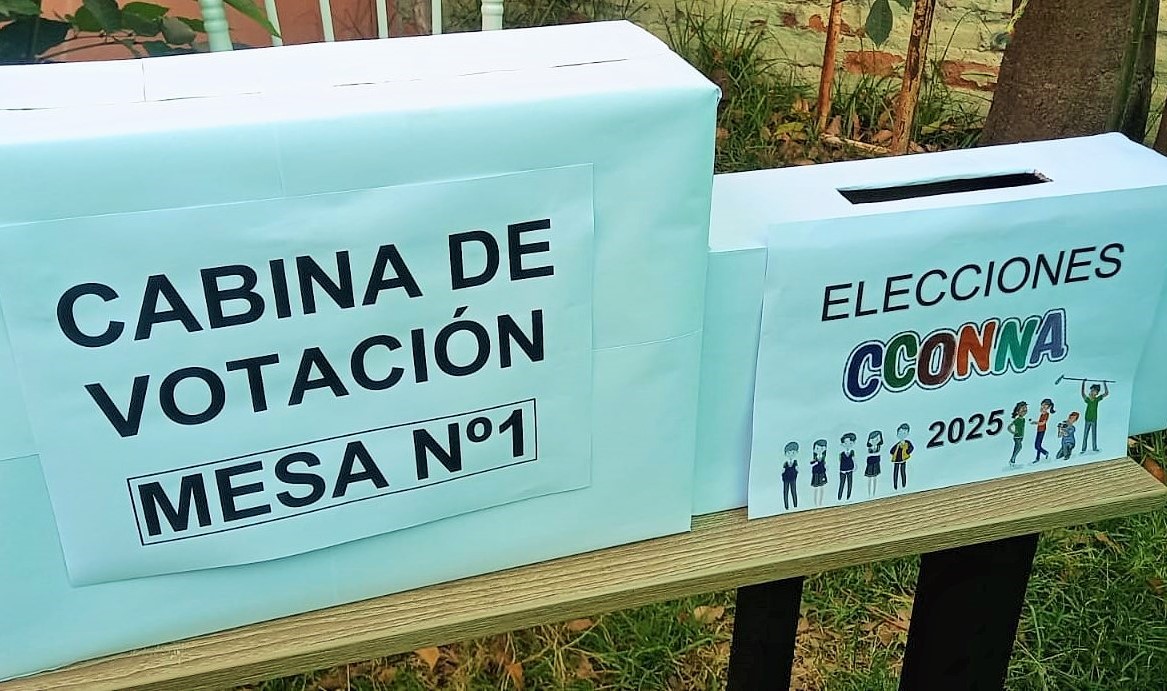 Estudiantes juramentan como representantes del CCONNA de El Tambo