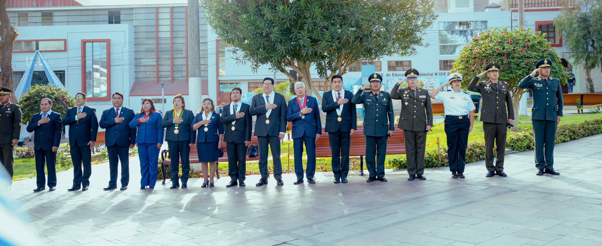 A la ceremonia asistieron autoridades y delegaciones de escolares.