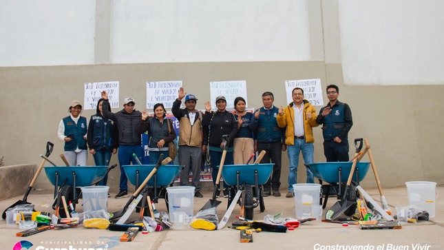 Municipalidad de Curahuasi Entrega Kit de Herramientas a Cuatro JASS del Distrito