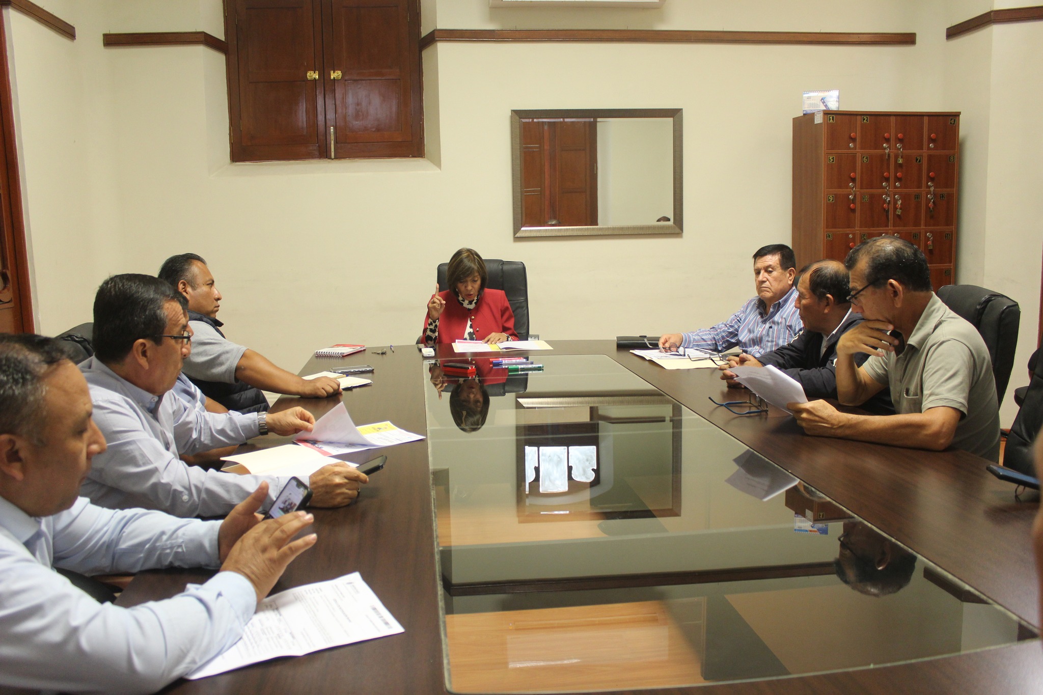 REUNIÓN CON TRANSPORTISTAS EN PALACIO MUNICIPAL 2
