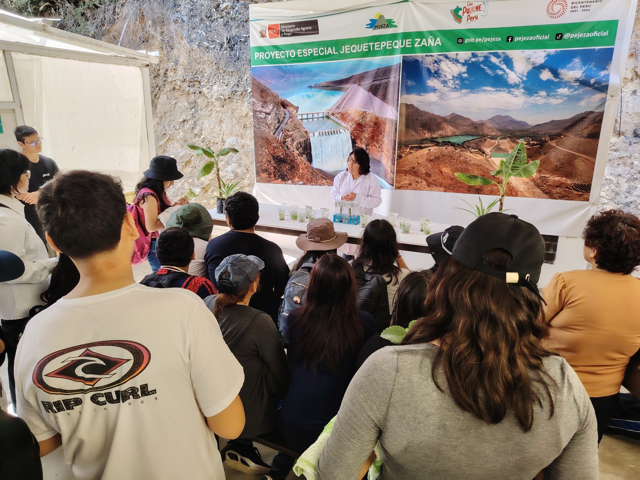 ¡PEJEZA Conectando las aulas con el Agro y el Agua!