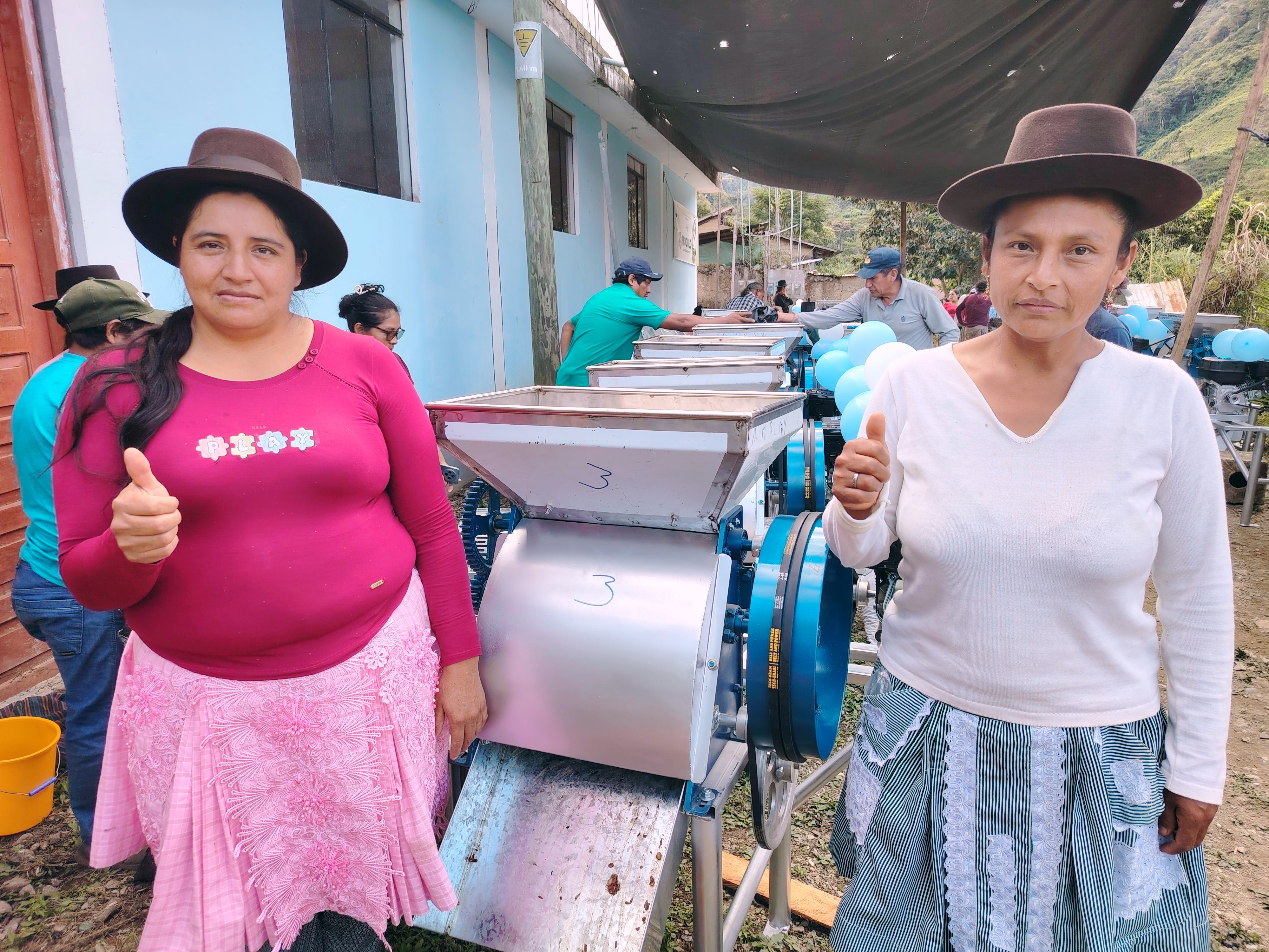 Ayacucho: Madres cafetaleras consolidan organización productiva con plan de negocio ganador