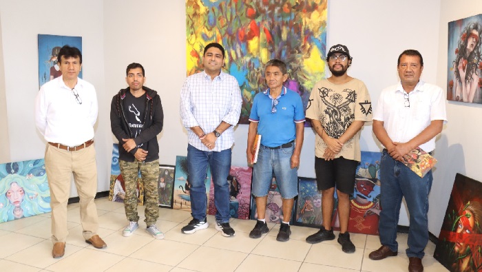 Artistas y funcionarios