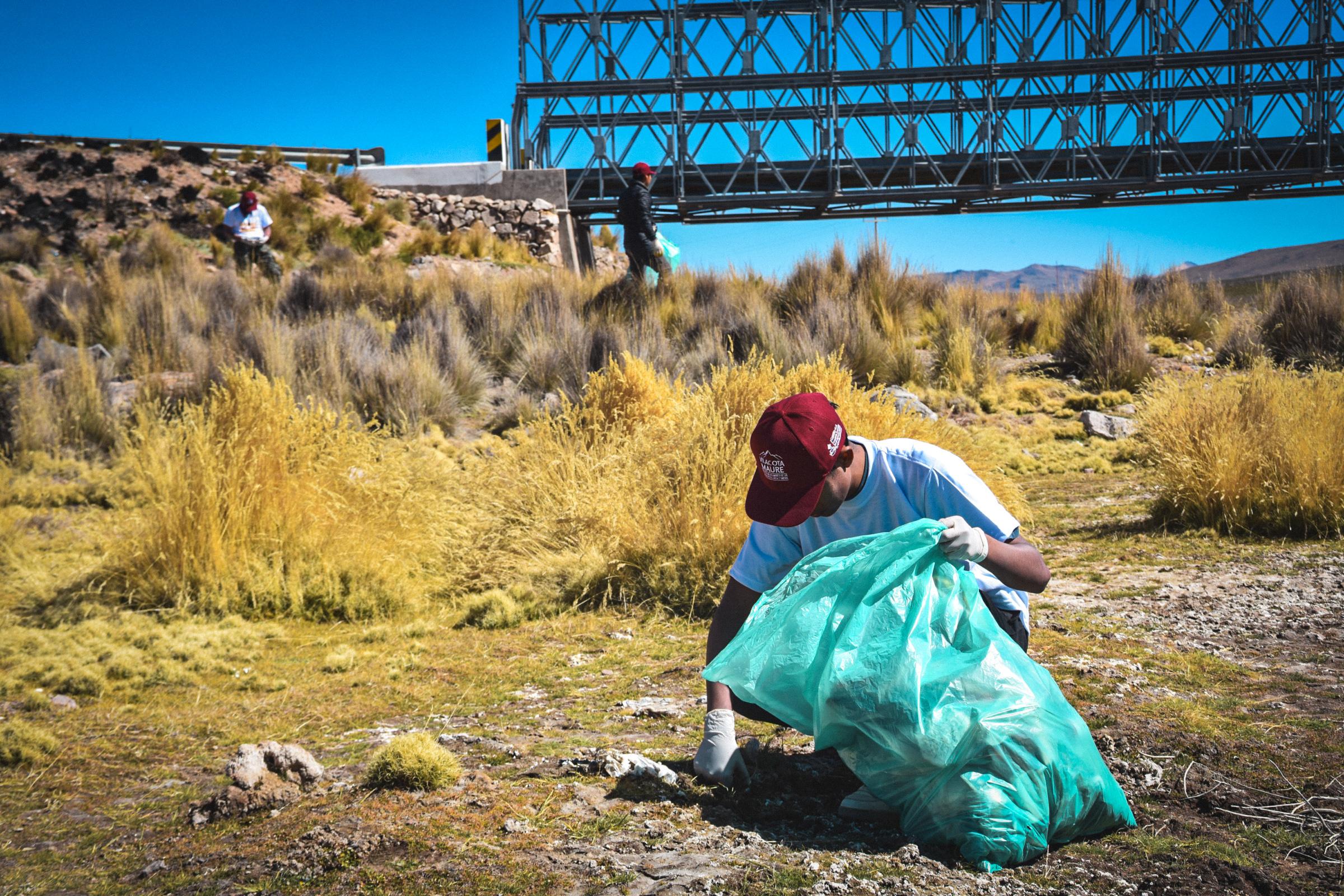 Recolectan más de 2 toneladas de basura en Challapalca