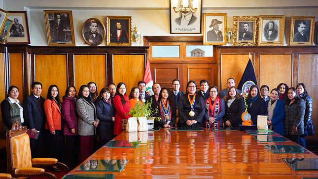 Corte Superior de Justicia de Cusco recibe reconocimiento por liderar en el “Primer Reciclatón 2025”
