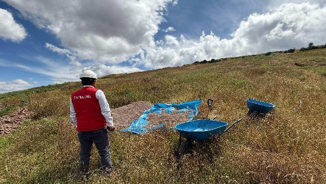 Trabajos sin supervisión comprometen calidad de obra de saneamiento en el distrito de Acos Vinchos