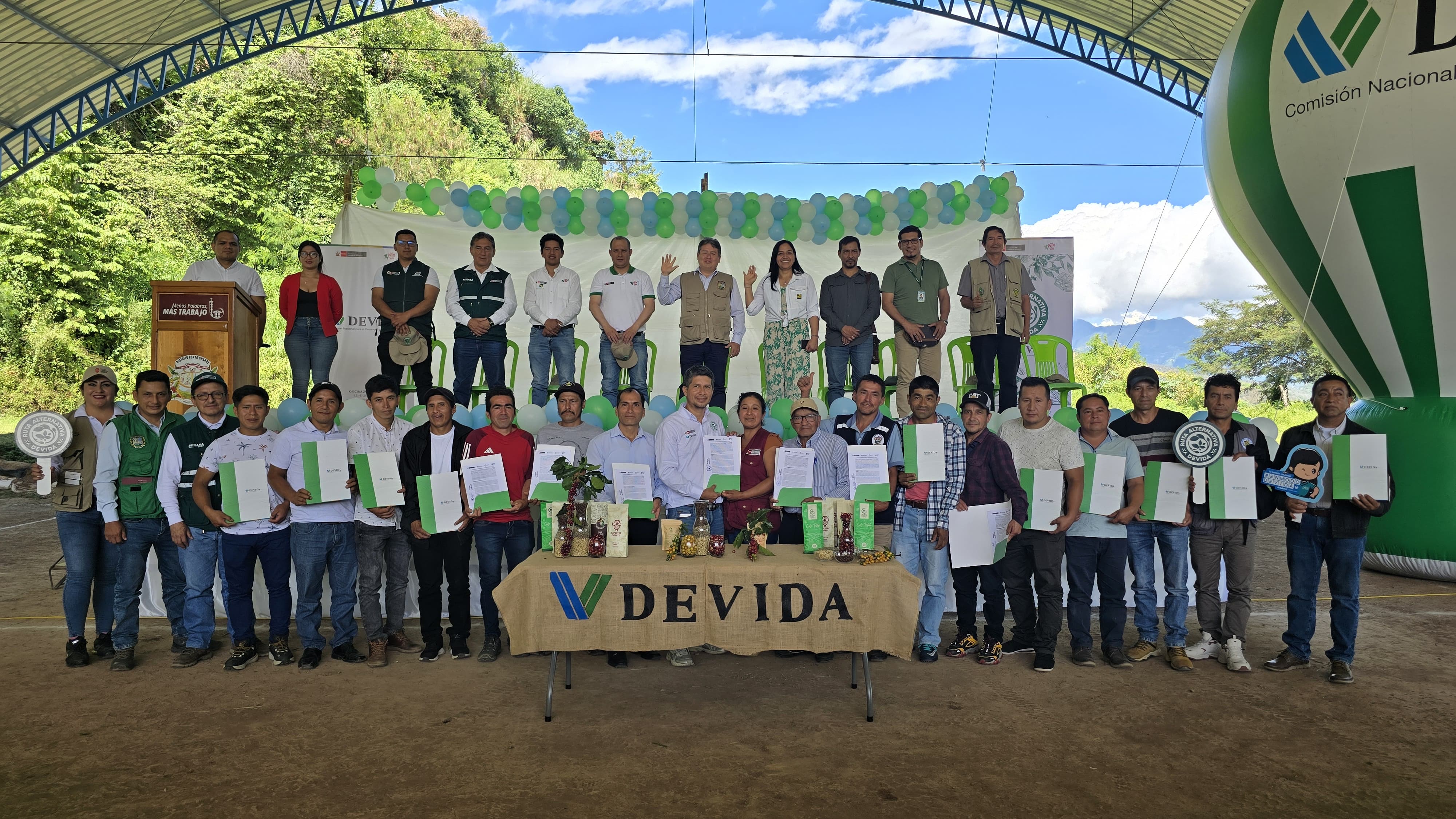 Amazonas: 23 comunidades cafetaleras se suman al desarrollo lícito con respaldo de Devida