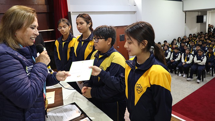 • Jóvenes líderes inician gestión escolar con visión participativa y compromiso ciudadano.