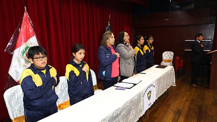 • Jóvenes líderes inician gestión escolar con visión participativa y compromiso ciudadano.