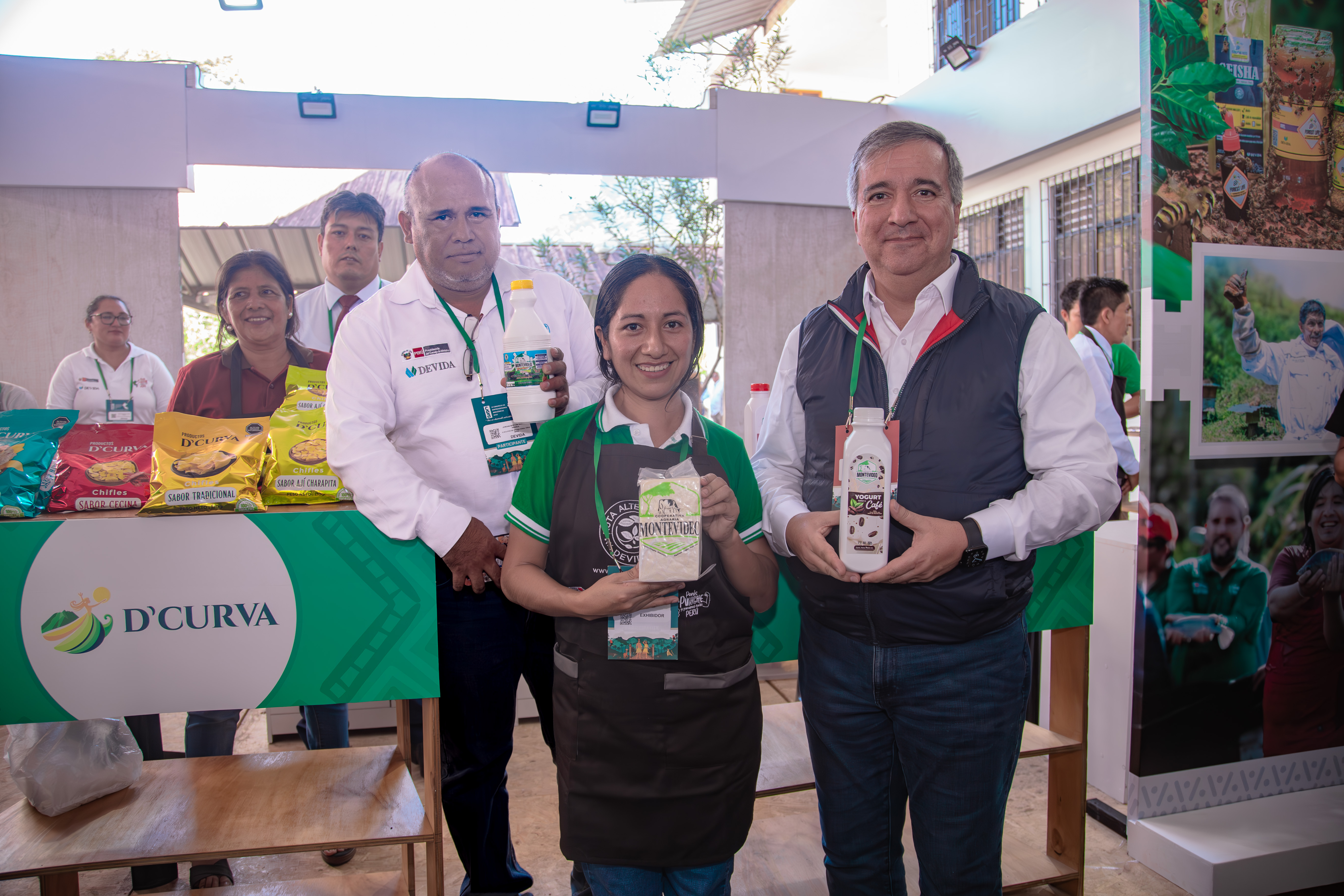 Más de 6 mil familias del Alto Huallaga demuestran que el desarrollo alternativo funciona
