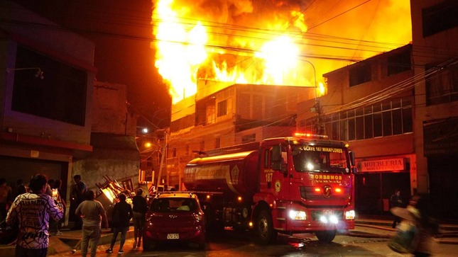 Este evento reafirma la necesidad de continuar con la vigilancia preventiva en locales comerciales que manejan materiales de alta combustibilidad