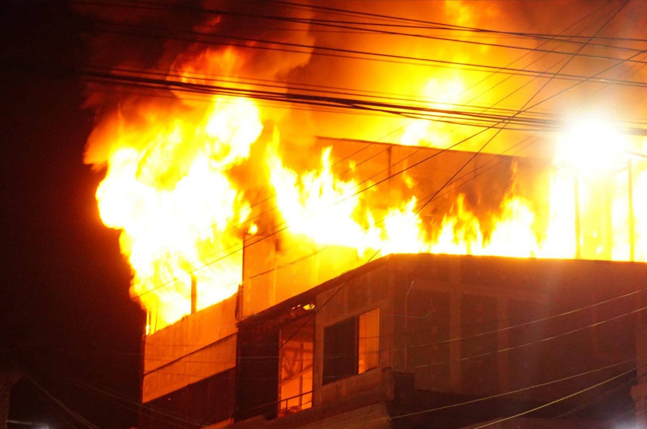 Este evento reafirma la necesidad de continuar con la vigilancia preventiva en locales comerciales que manejan materiales de alta combustibilidad