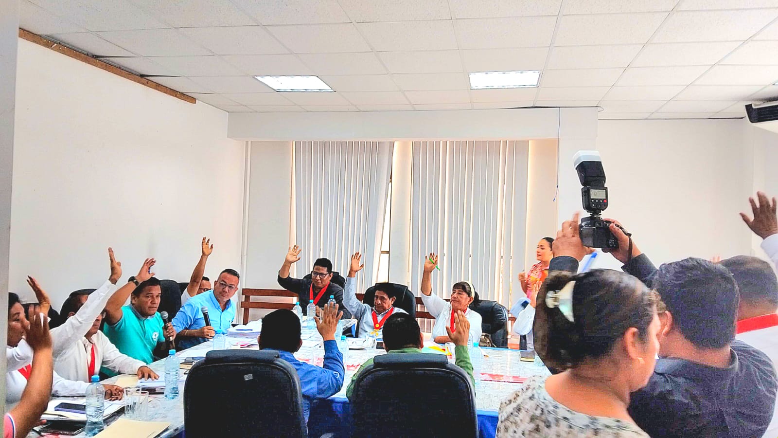 aprobación por unanimidad la Propuesta de Política Ambiental Regional, un instrumento estratégico para orientar la gestión sostenible del ambiente en la región.