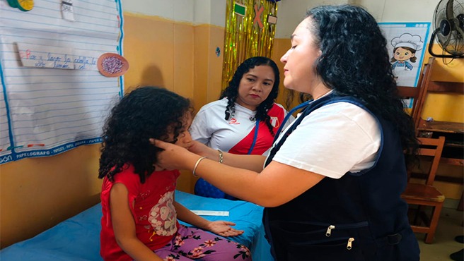 Minsa realizó 156 atenciones en campaña gratuita de detección temprana de cáncer infantil con especialistas del INEN en Tumbes