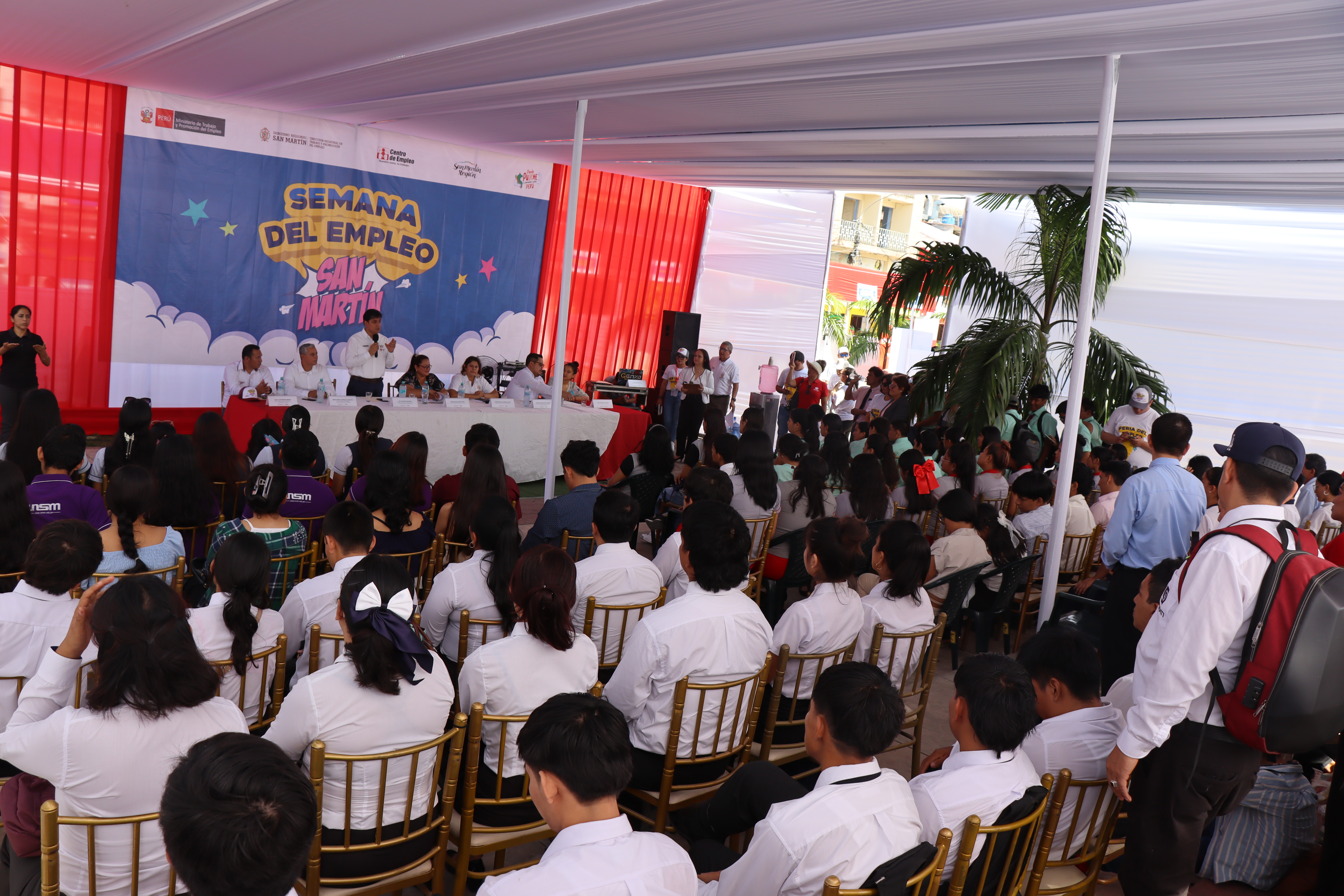 Realizan feria del empleo en Tarapoto