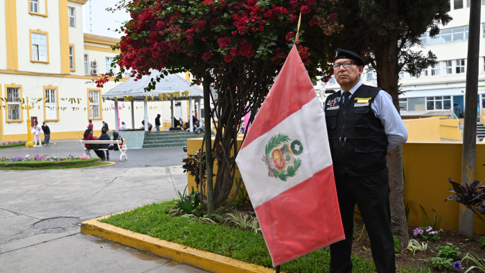 Día de la Bandera: Integrantes de la escolta del INSN portan con orgullo y compromiso nuestro símbolo patrio