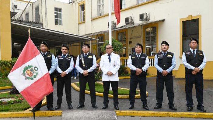 Día de la Bandera: Integrantes de la escolta del INSN portan con orgullo y compromiso nuestro símbolo patrio