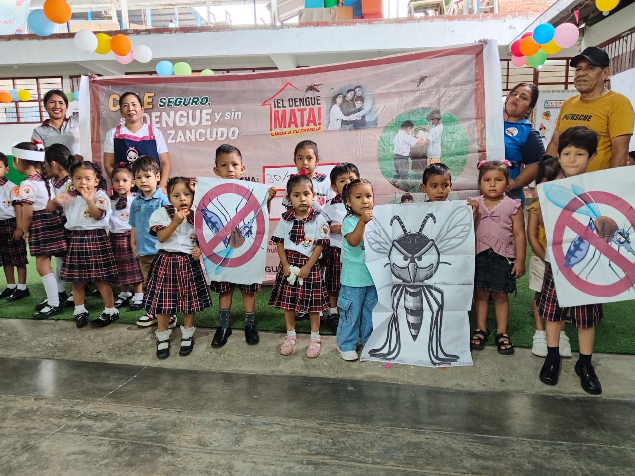 Campaña ‘Cole seguro, sin dengue y sin zancudos’ llega a 47 colegios de Tocache