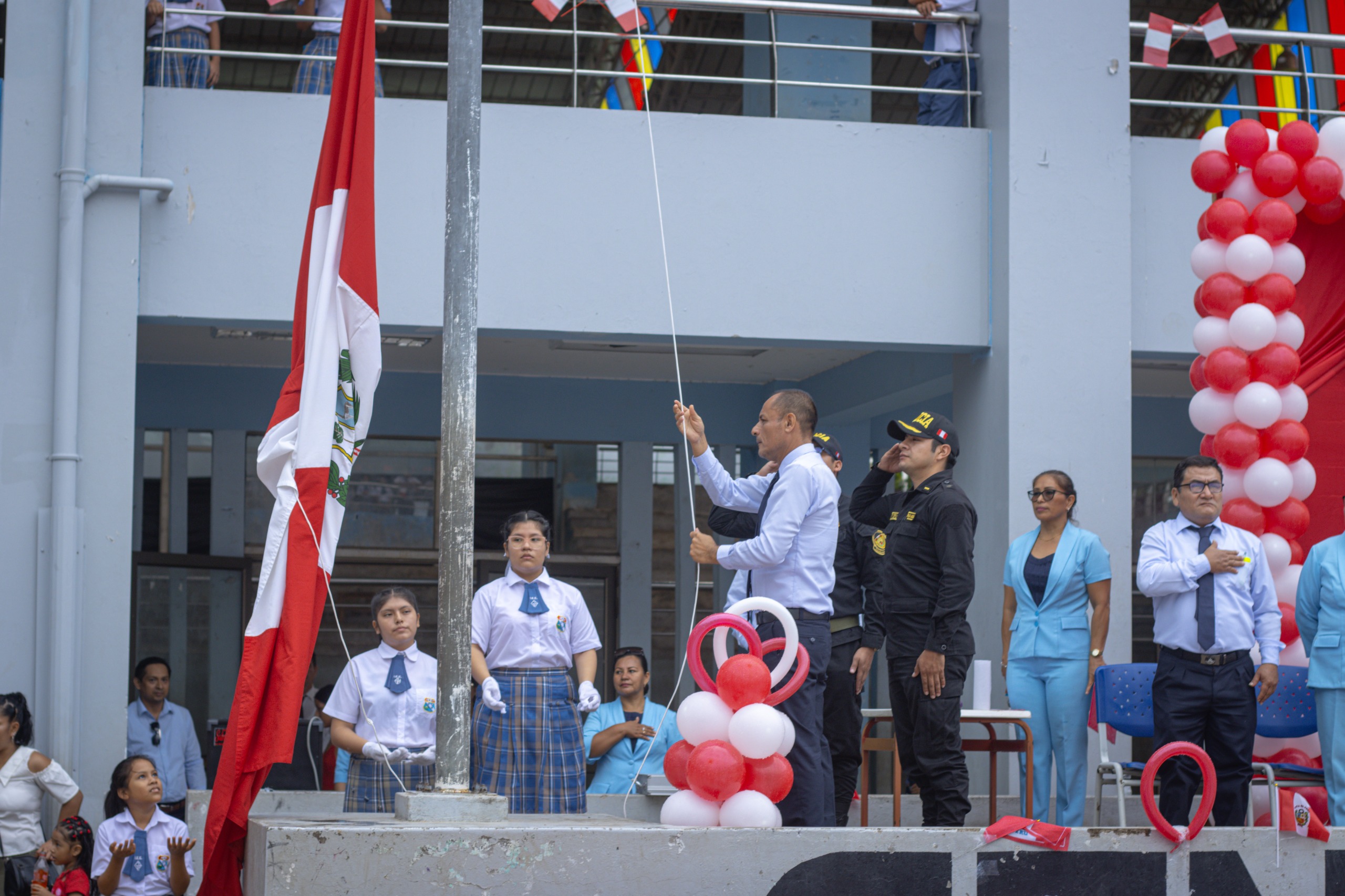 Gerencia Sub Regional de Ucayali participa en homenaje por la Batalla de Arica en la I.E. Genaro Herrera.
