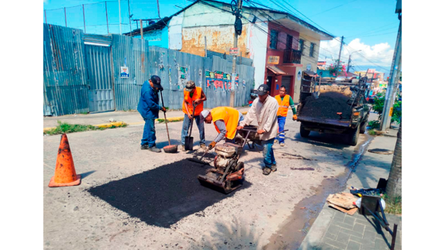 MPSM intensifica trabajos de resanando de vías en Tarapoto.  