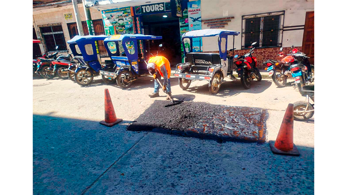 MPSM intensifica trabajos de resanando de vรญas en Tarapoto.