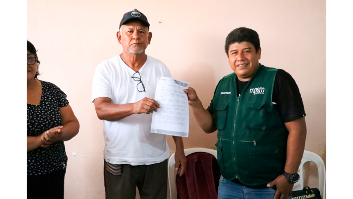 Juramentaciรณn del comitรฉ de Desarrollo Vecinal Urb. Bernabรฉ Guridi.