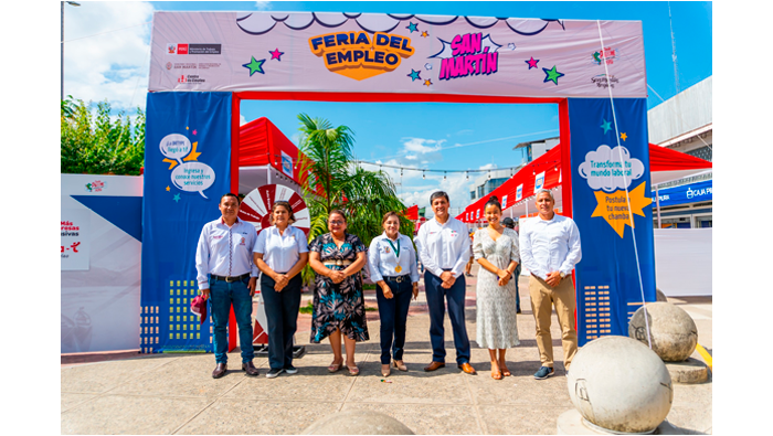 Realizan feria del empleo en la ciudad de Tarapoto.