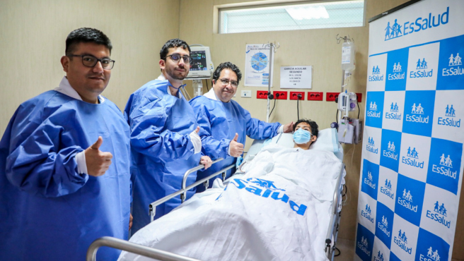 Médicos de EsSalud extirpan tumor nasal de 7 centímetros a adolescente de 17 años en La Libertad