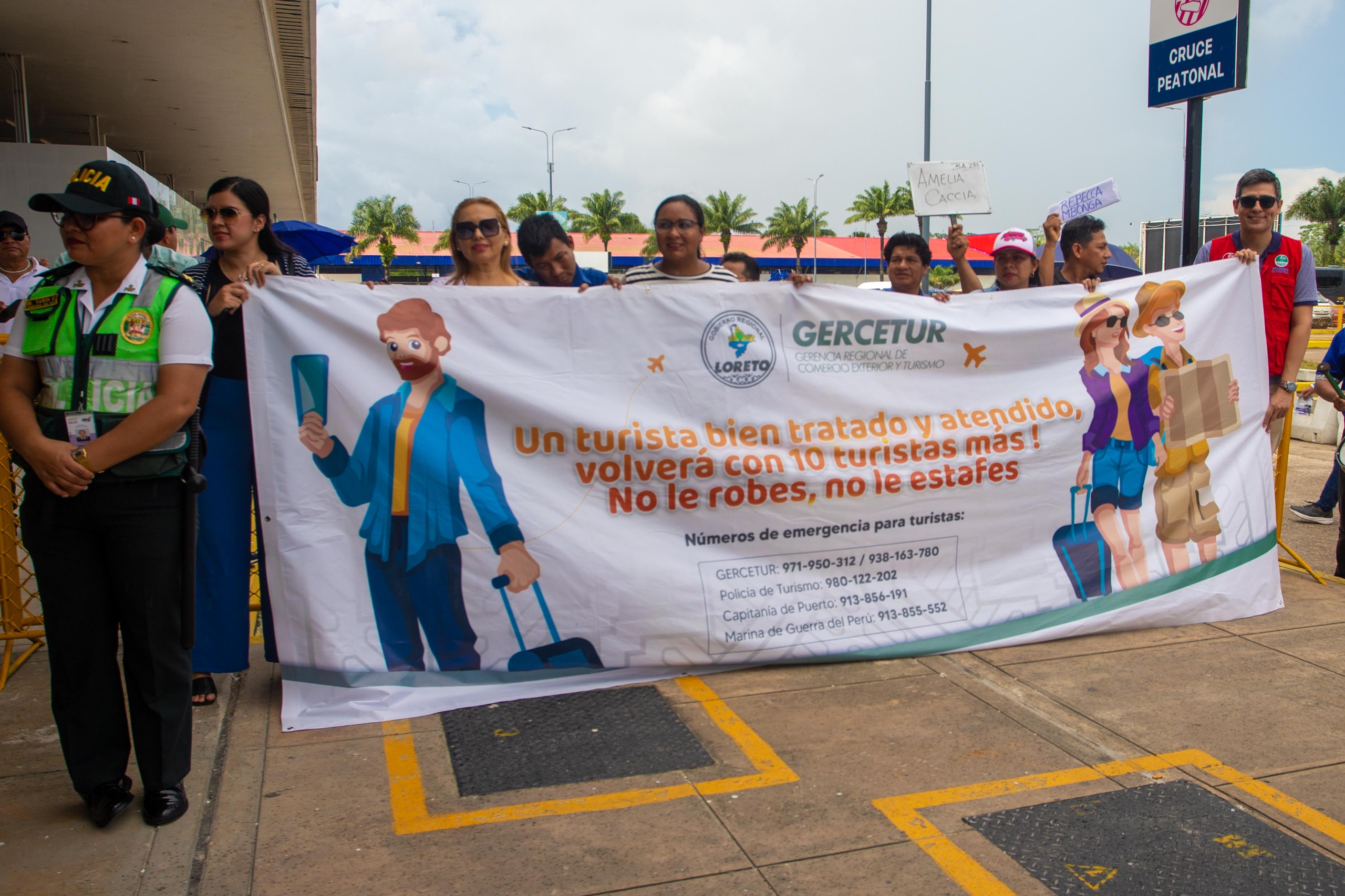 Reforzando acciones de acogida y protección al turista en aeropuerto internacional de Iquitos.