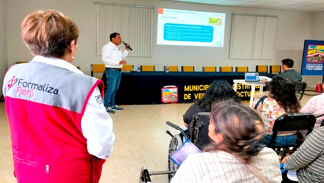 la Municipalidad Veintiséis de Octubre, inició la Escuela “Emprendedores rumbo a la formalización”, un espacio gratuito donde microempresarios aprenderán, en tres fechas clave, todo lo necesario para formalizar su negocio, desde el registro en la Remype hasta contratos laborales y beneficios tributarios. ¡La formalización es el primer paso para crecer con seguridad y acceder a más oportunidades!