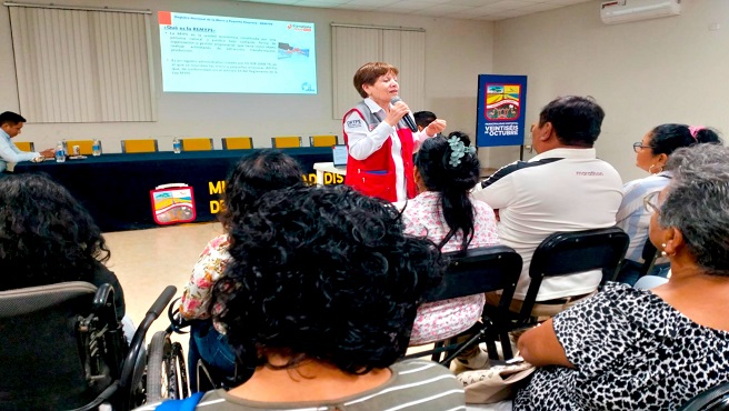 la Municipalidad Veintiséis de Octubre, inició la Escuela “Emprendedores rumbo a la formalización”, un espacio gratuito donde microempresarios aprenderán, en tres fechas clave, todo lo necesario para formalizar su negocio, desde el registro en la Remype hasta contratos laborales y beneficios tributarios. ¡La formalización es el primer paso para crecer con seguridad y acceder a más oportunidades!