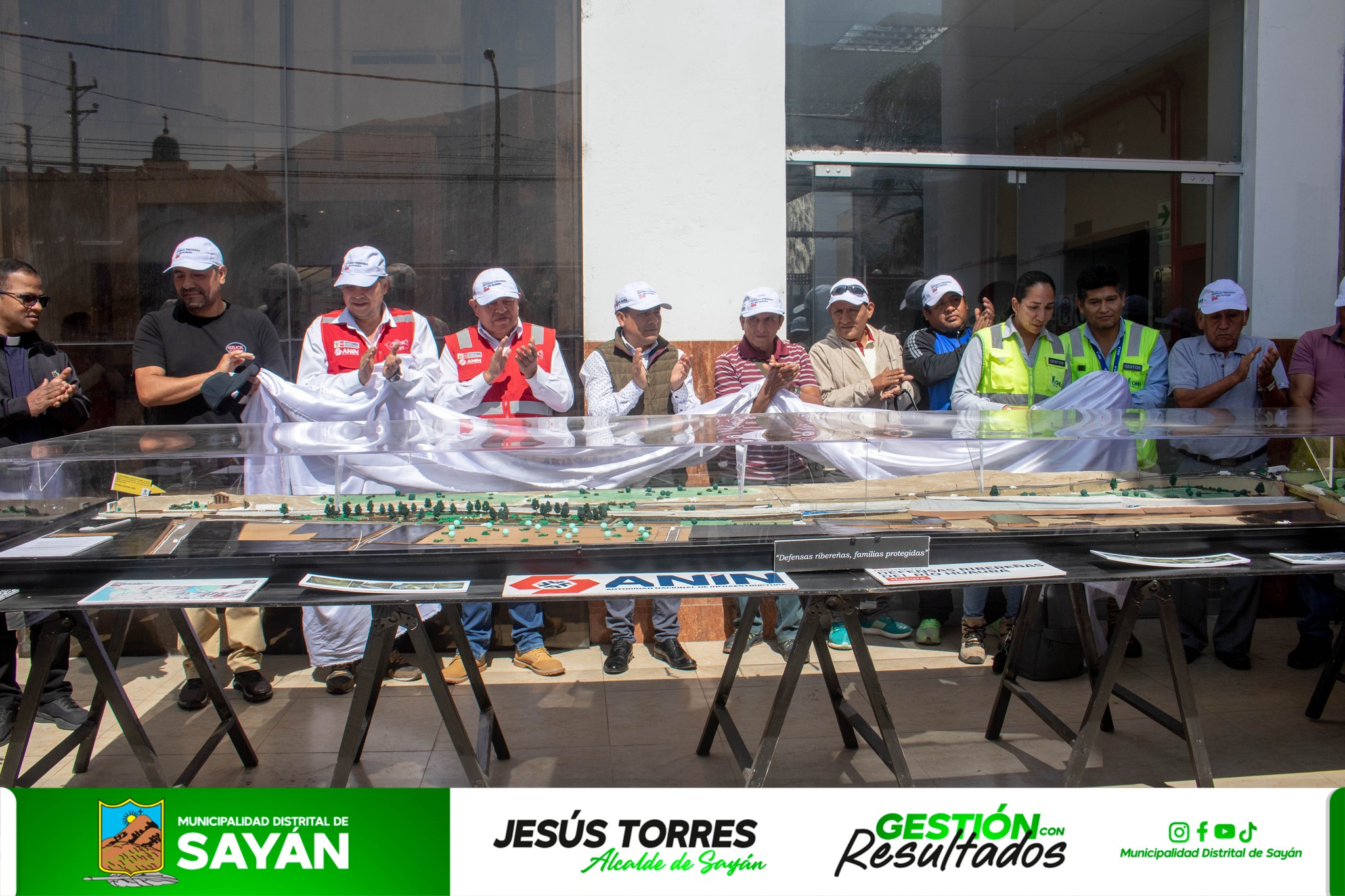 #GestiónMunicipal MUNICIPALIDAD DE SAYÁN, ANIN Y OHLA PRESENTAN MAQUETA DE PROYECTO DE DEFENSAS RIBEREÑAS DEL RÍO HUAURA