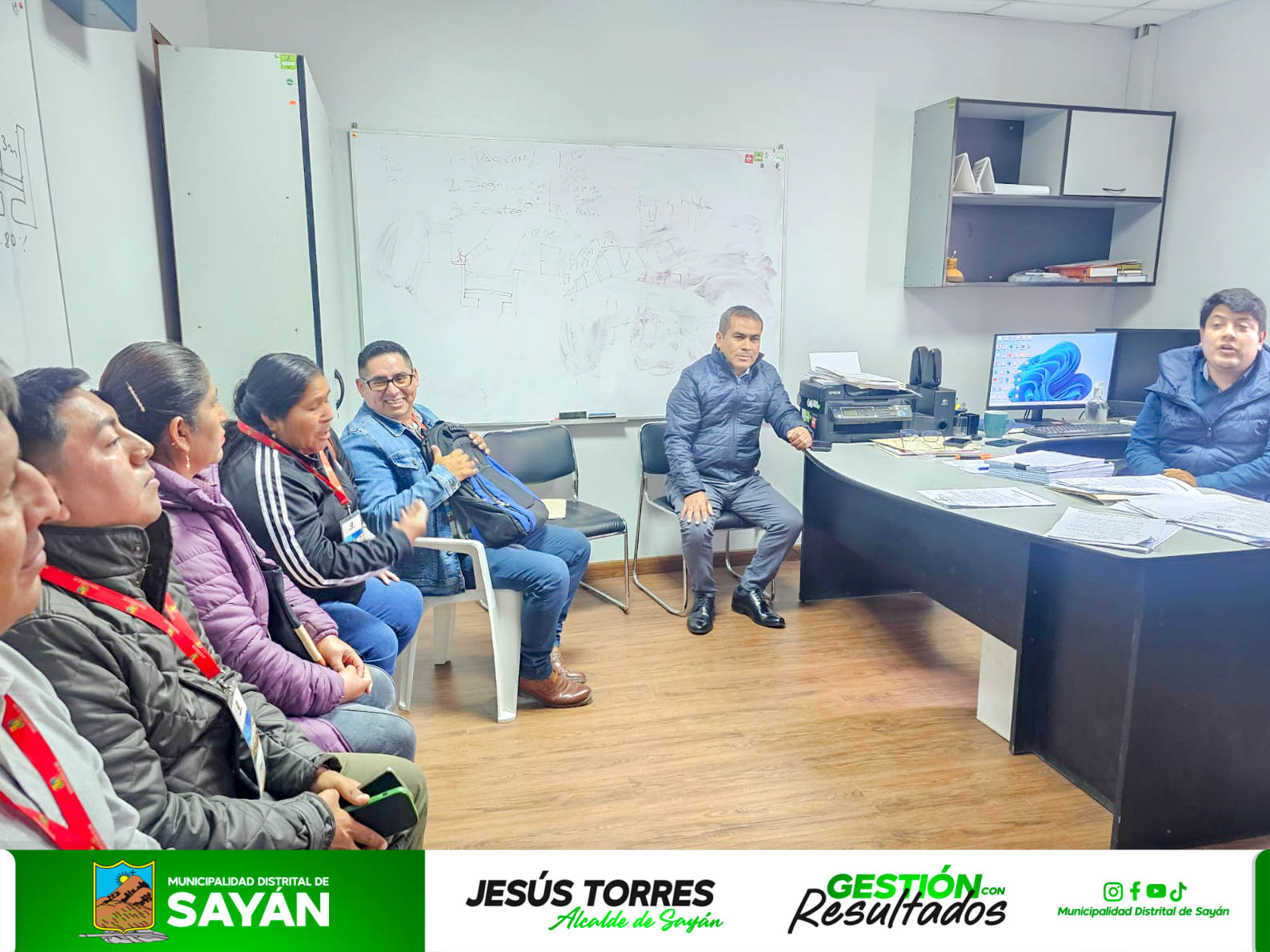 #Gestión ALCALDE DE SAYÁN, PADRES DE FAMILIA Y DIRECTOR DEL COLEGIO CONTINÚAN CON GESTIONES ANTE GORELI PARA CONTRUCCIÓN DE I.E DON ALBERTO