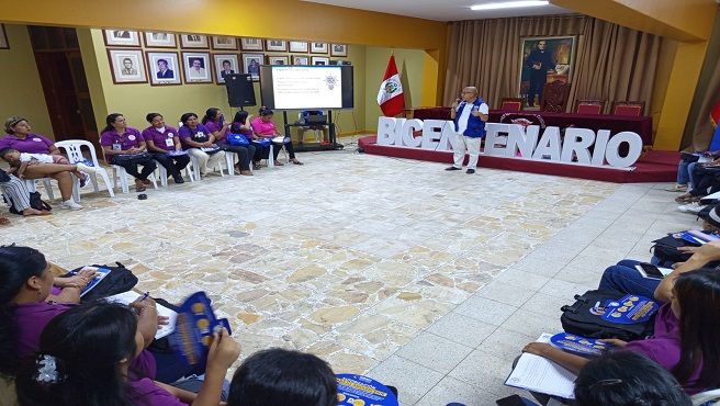 En esta jornada, 40 mujeres de la Red Juntas por la Igualdad participaron activamente en las ponencias ofrecidas por especialistas de la Dirección Regional de Trabajo, aliado estratégico del programa: