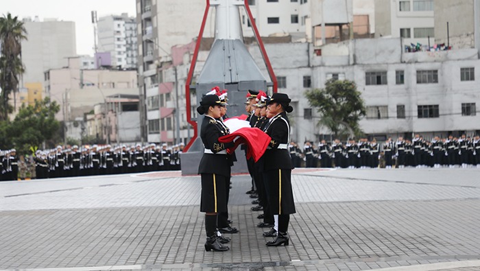 • Diversas autoridades del Poder ejecutivo, Congreso, Fuerzas Armadas, Policía Nacional y gobiernos locales.