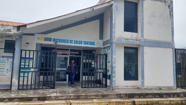 Fachada del centro de salud Tantará
