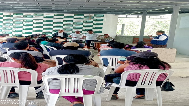 ¡DE GRAN VALOR!
Este documento no solo los identifica como trabajadores formales, sino que los respalda legalmente, protege frente a la informalidad y abre puertas a mejores oportunidades. Desde la Dirección Regional de Trabajo de Piura, seguimos llevando el Estado a donde más se necesita.