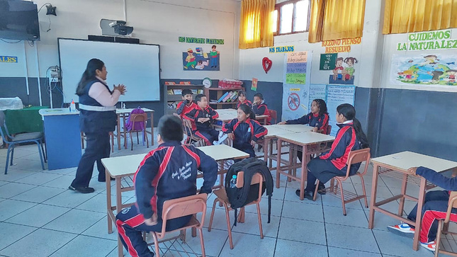 Campaña de la DEMUNA informa a escolares sobre su derecho a participar en el CCONNA