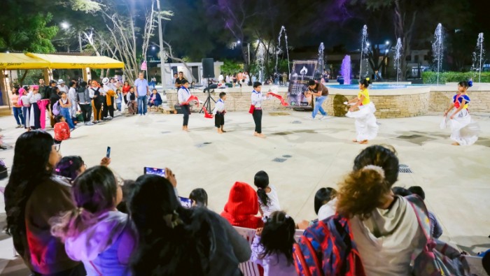 Noche de danzas