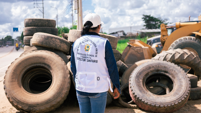fotos de la 5ta campaña de eliminación de criaderos de zancudos en La Pastora