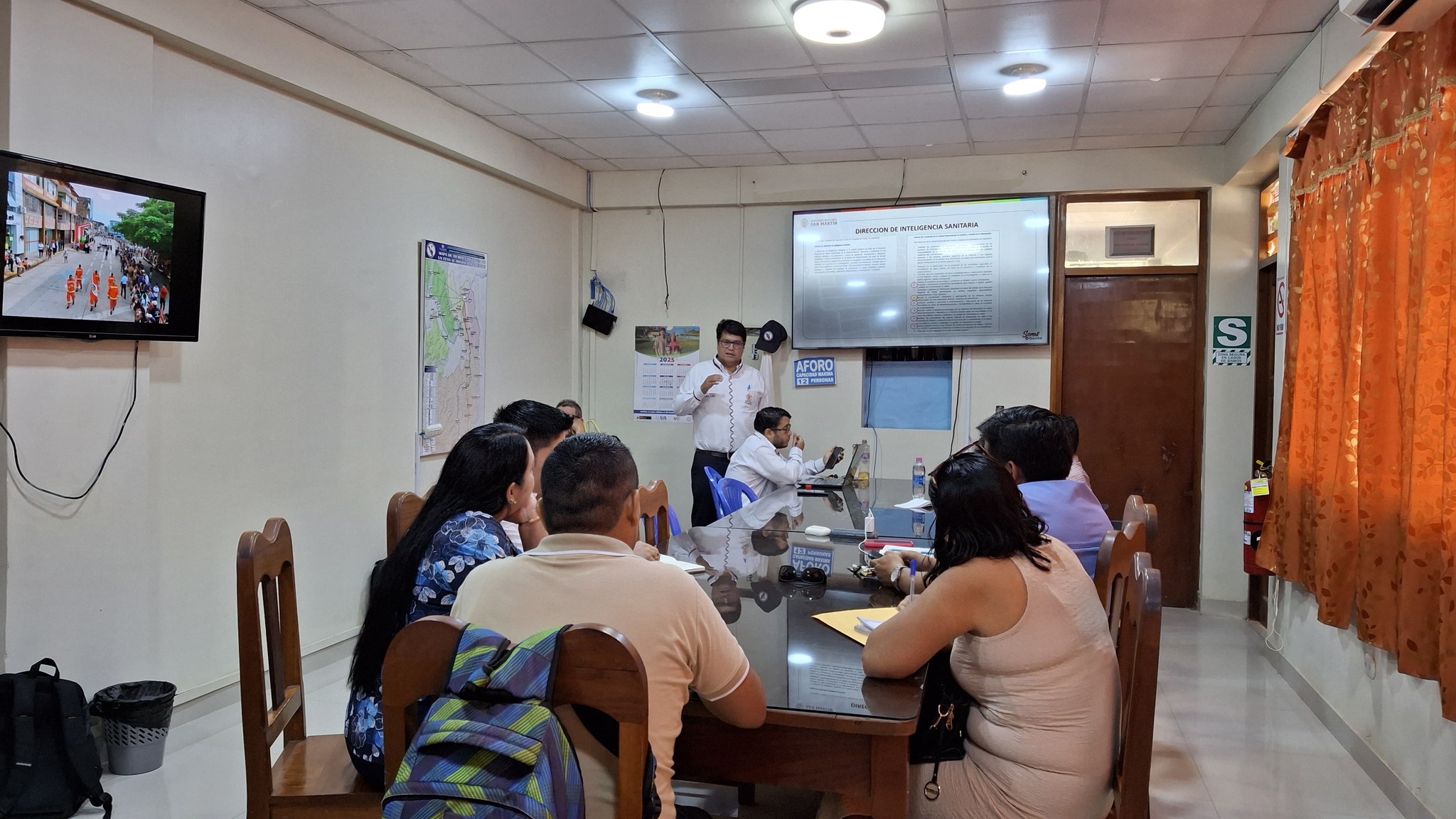 Para fortalecer las capacidades y competencias del personal de salud involucrado en el proceso de implementación del Sistema de Información de Historias Clínicas Electrónicas (SIHCE)