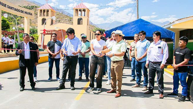 Alcalde de Huarmey inaugura obra integral de agua, desagüe, pistas y veredas en el C.P. Huiña – Distrito de Huayán