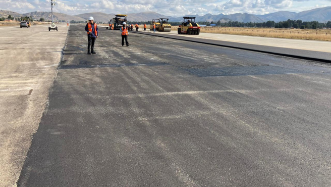 Trabajos de mantenimiento del Aeropuerto de Jauja continúan a buen ritmo