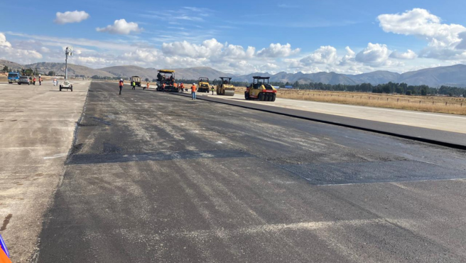 Trabajos de mantenimiento del Aeropuerto de Jauja continúan a buen ritmo