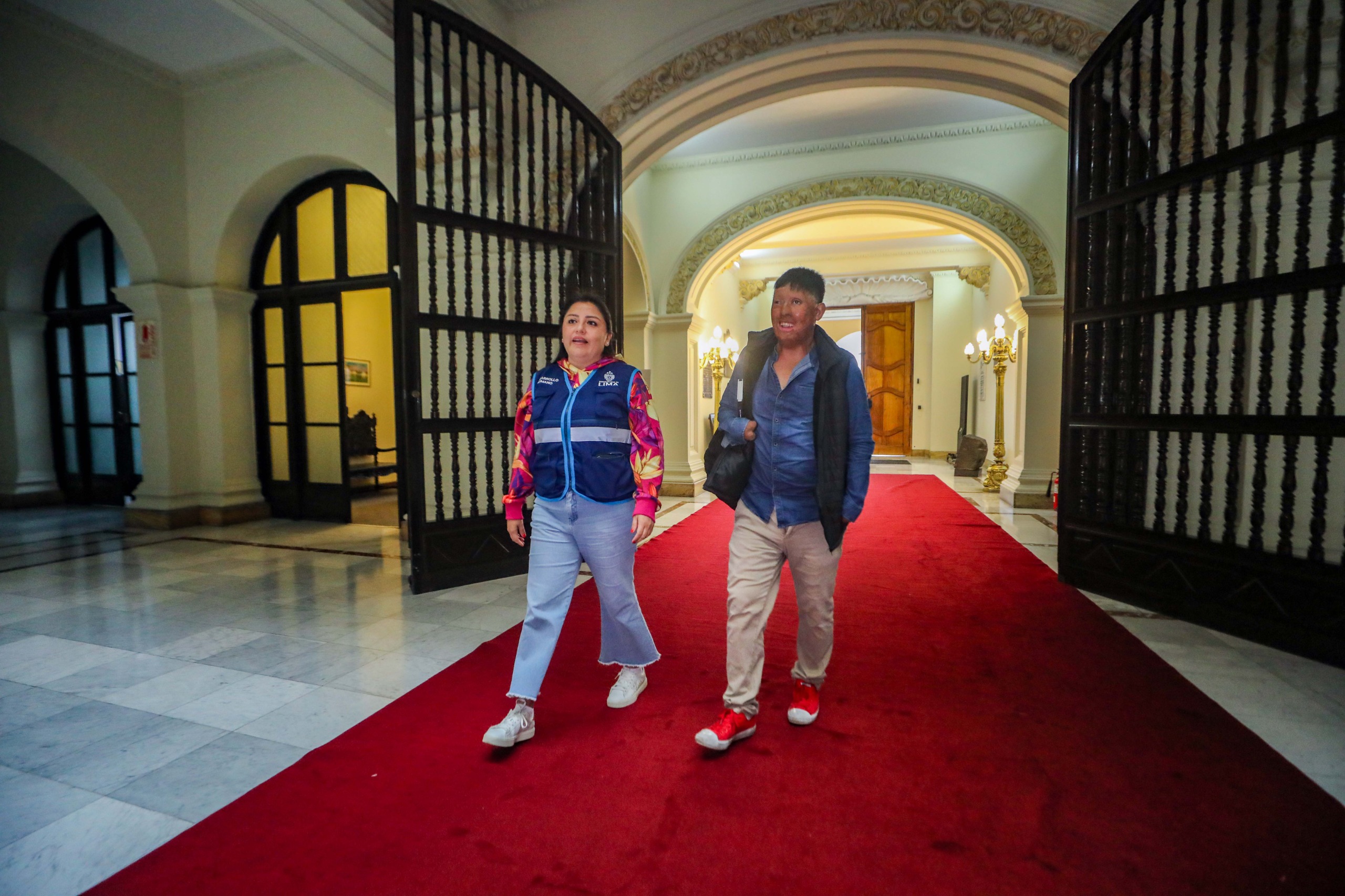 ¡Reconocemos el amor por la cultura! Herman Ríos accede gratis a museos y teatros