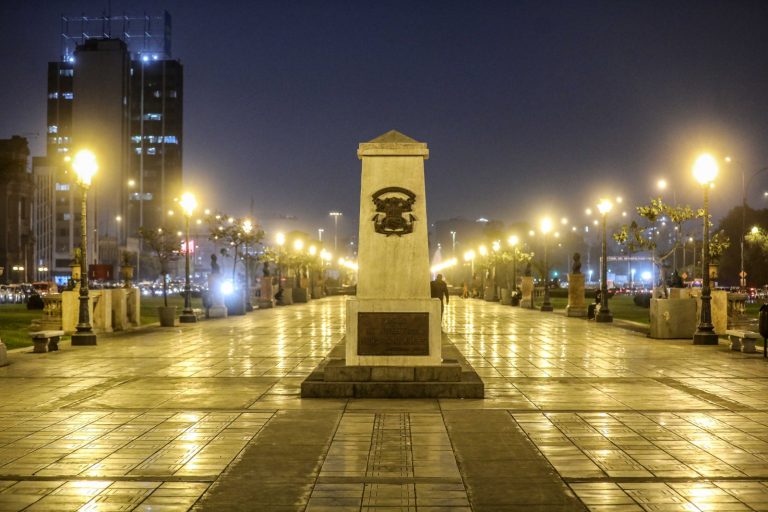 ¡Brilla de nuevo! Pileta de los Héroes Navales vuelve a funcionar tras más de una década